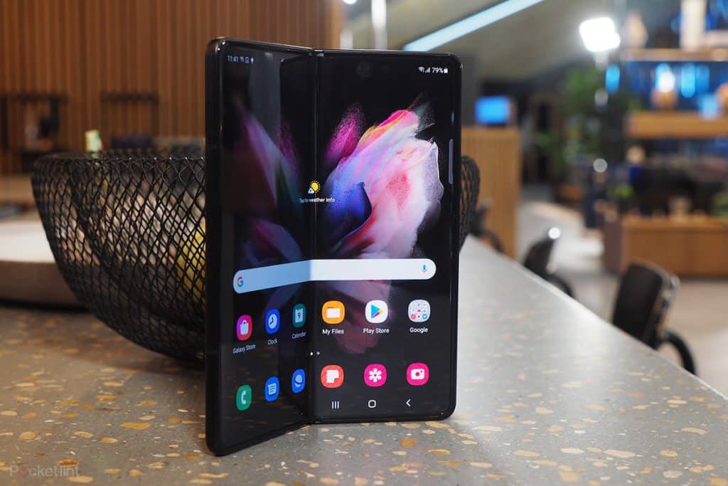 وضعت شركت سامسونج دليلا شاملا خاصا باستخدام هاتف جالاكسي Z Fold3 5G، يحدد طريقة