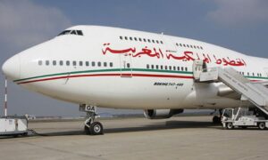 في واقعة غريبة فرار مسافرين من طائرة متجهة الى تركيا في مطار اسبانيا