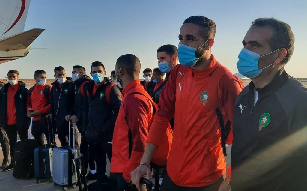 المنتخب المغربي للفوتسال يحط الرحال بمدينة العيون إستعدادا لمواجهة منتخب البرازيل.
