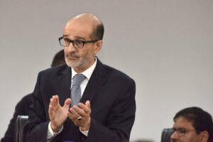الأزمي: لولا ديون كوفيد لما استرد المغرب عافيته