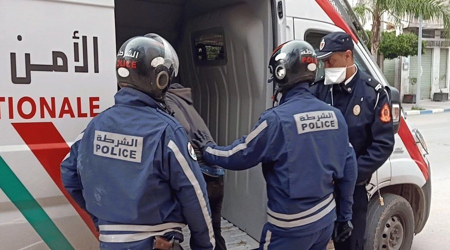 البيضاء: عناصر الشرطة توقف رجلا انتهك حرمة مسجد