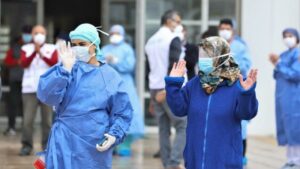 3 وفيات وتسجيل 427 إصابة بفيروس كورونا بالمغرب