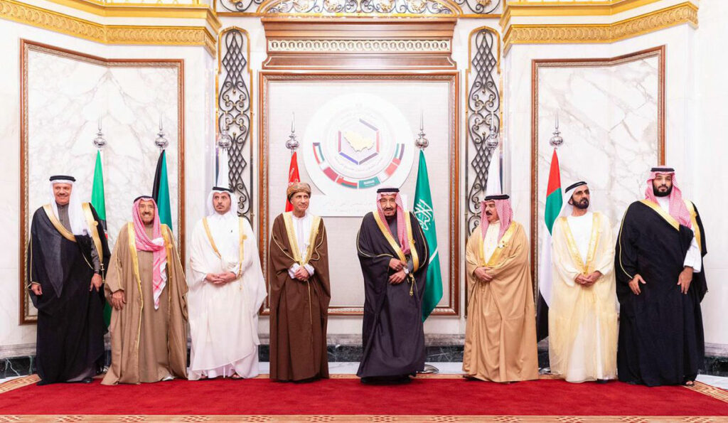 المجلس الأعلى لدول الخليج يؤكد قراراته الداعمة لمغربية الصحراء