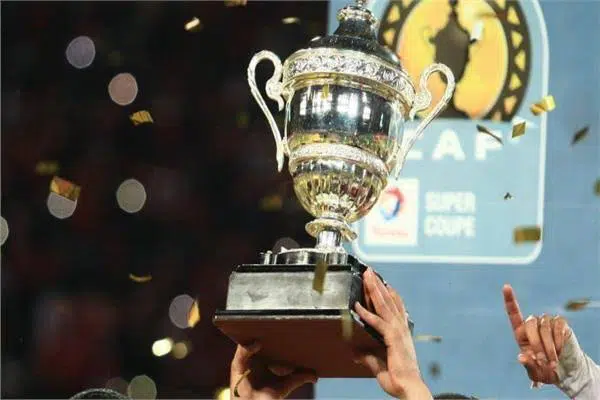 الاهلي بطل السوبر الافريقي بعد تغلبه على الرجاء بضربات الحظ