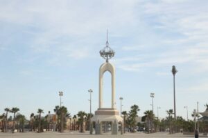 مقاهي مدينة العيون مغلقة ليلة الديربي المغاربي بين المغرب والجزائر