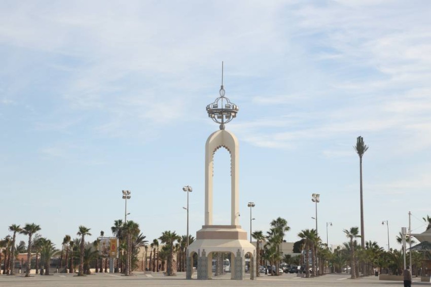 مقاهي مدينة العيون مغلقة ليلة الديربي المغاربي بين المغرب والجزائر