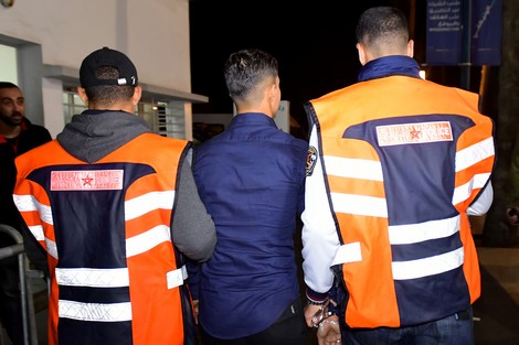 أمن مراكش يوقف 5 متورطين بحيازة كمية مهمة من القرقوبي