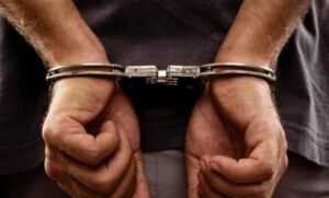 الأمن يعتقل شخصا هدد مواطنا إسبانيا بالسلاح الأبيض بالمضيق