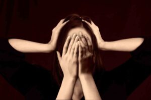 مرض الزهايمر و بعض العلامات التي تسبقه