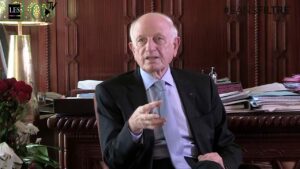 " أندري أزولاي يلقي يحاضر في باريس حول " أن تكون يهوديا في أرض الإسلام "