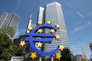 قرض من البنك الأوربي لإنشاء 150 مدرسة جماعاتية بمختلف مناطق المغرب