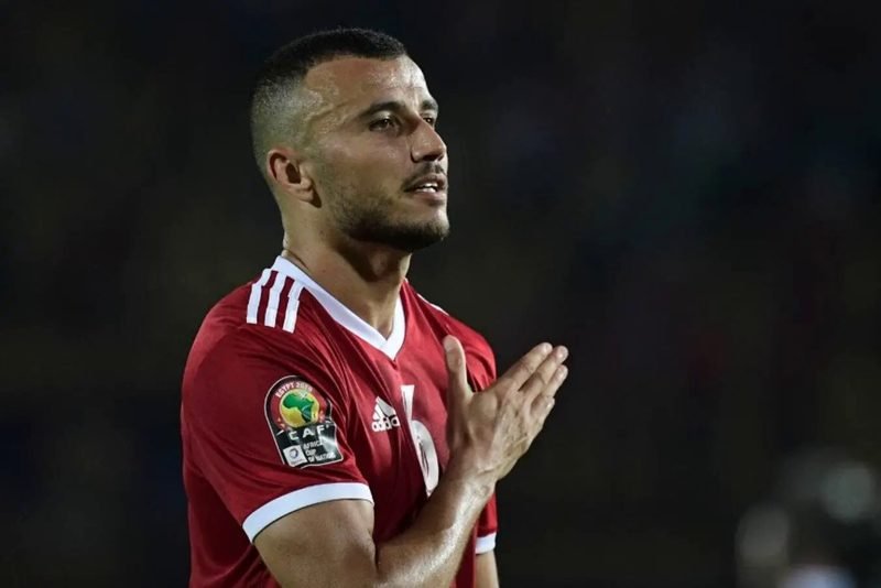 لاعب المنتخب المغربي غانم سايس بدوره يشيد بالطفل ريان