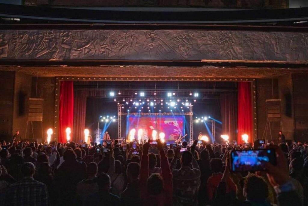 لأول مرة سيحتضن مسرح الزمالك 15 حفلة غنائية