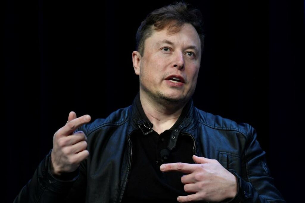 Elon Musk يستحوذ على حصة من شركة تويتر