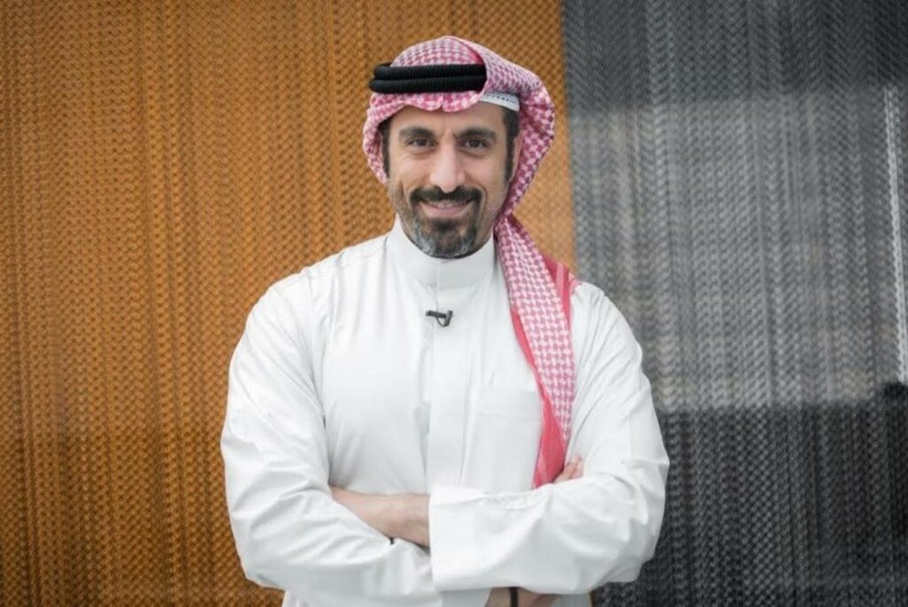 أحمد الشقيري يستعد لإطلاق برنامجه "الرواد"