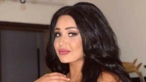 سارية السواس تشارك مع متابعيها صورة لها تعود لأزيد من ٢٥ عام