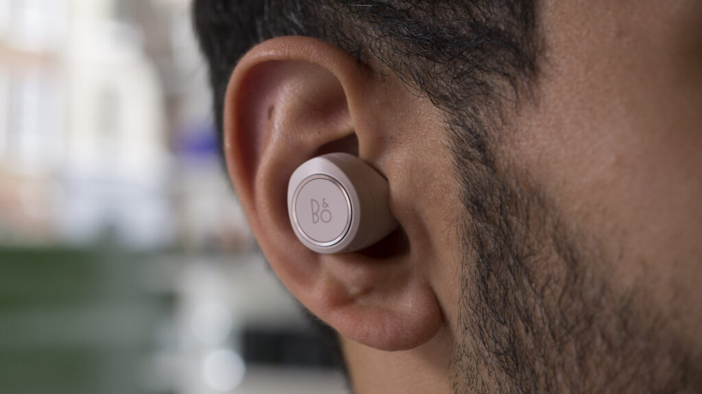 سماعة Beoplay EX الجديدة من Bang & Olufsen