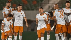 الجامعة تحدد تاريخ ومكان نهائي كأس العرش بين الوداد وبركان