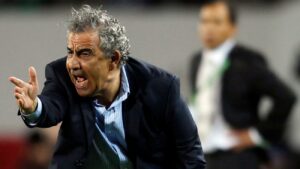 البنزرتي يتعاقد مع مولودية الجزائر بعد انفصاله عن الرجاء