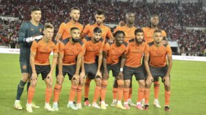 نهضة بركان يحصد كأس السوبر الإفريقي على حساب الوداد