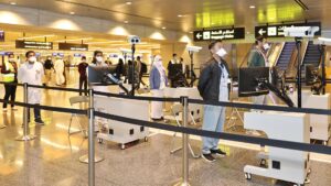 قطر تُعلق دخول الزوار إلى البلاد وتستثني حاملي بطاقة (هيا)