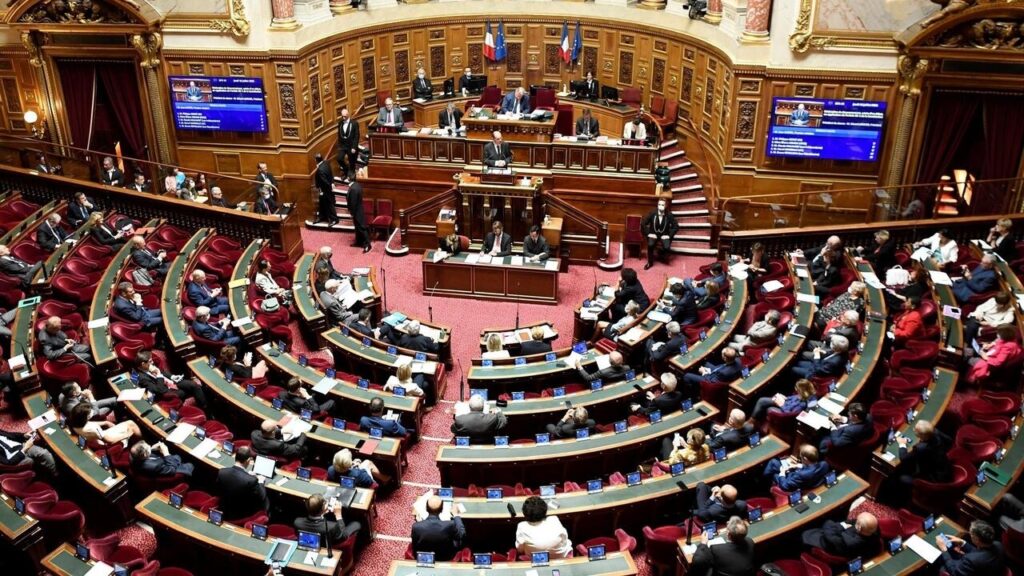 صعوبات حصول المغاربة على التاشيرات تصل إلى البرلمان الفرنسي