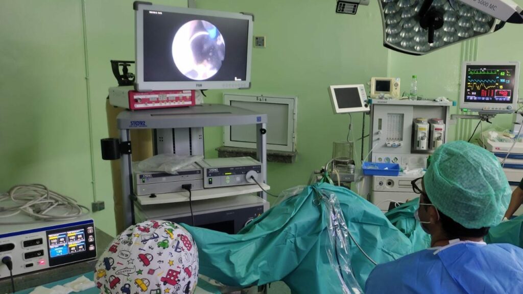 لأول مرة بدرعة تافيلالت.. طاقم طبي يشرف على استئصال مثانة مصابة بالسرطان