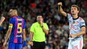 دوري أبطال أوروبا.. بايرن ميونخ يكرم وفادة برشلونة بثنائية