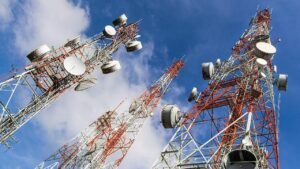 شركات الإتصالات بالمغرب ترصد استثمارات ضخمة لتطوير شبكاتها
