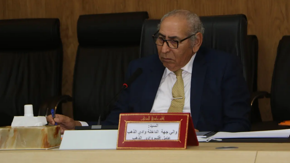 والي جهة الداخلة ينهي احتجاجات بحارة القوارب