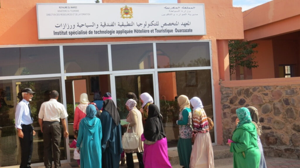 اتفاقية شراكة لإدماج الأمازيغية في التكوين الفندقي والسياحي بورزازات