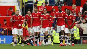 مانشستر يونايتد ينجو من فخ أومونيا القبرصي