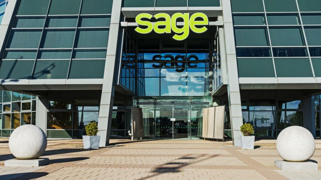 شركة Sage تسعى لدعم المقاولات للتقليل من الانبعاثات الكربونية
