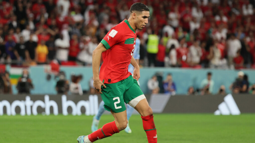 أشرف حكيمي يتنافس على نيل لقب أفضل لاعب في إفريقيا