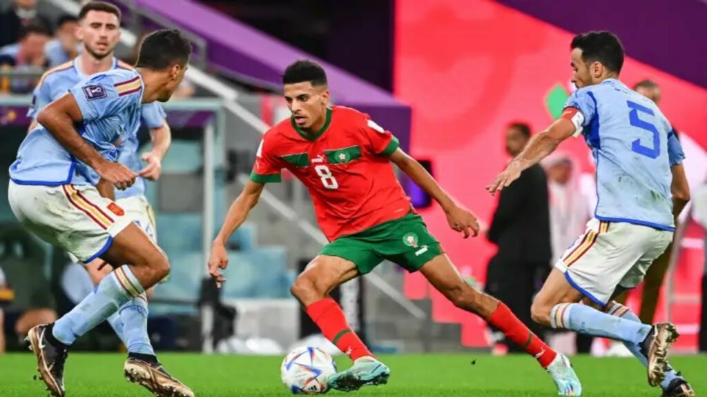 الجمهور الكتالوني يرحب بفكرة التعاقد مع عز الدين أوناحي