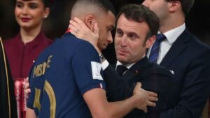 ماكرون: "المنتخب الفرنسي جعلنا نحلم"
