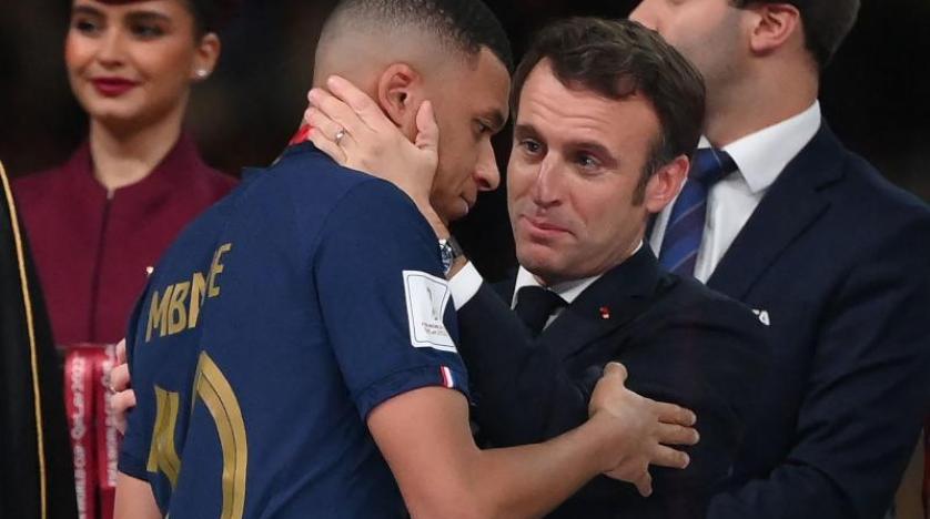 ماكرون: "المنتخب الفرنسي جعلنا نحلم"
