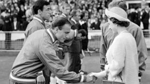 فولهام يعلن عن وفاة جورج كوهين بطل كأس العالم 1966