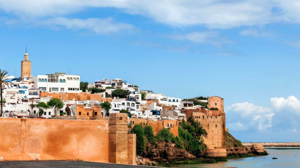 توقعات أحوال الطقس اليوم الإثنين بالمغرب