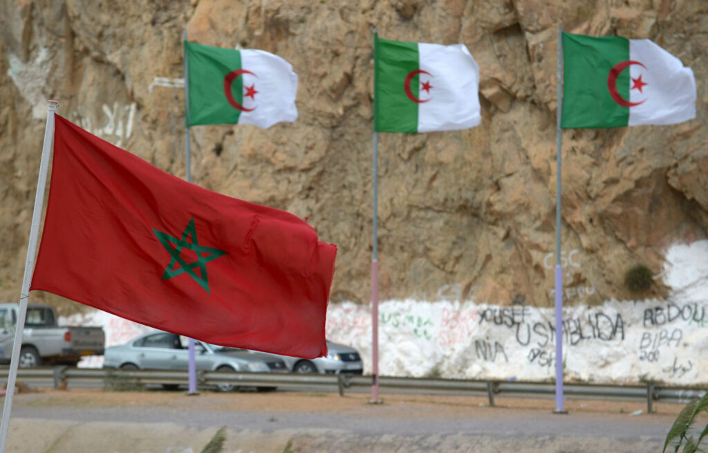 الجزائر تفتح مجالها الجوي أمام الرحلات الإنسانية نحو المغرب