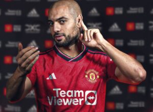 سفيان امرابط: "شرف كبير لي أن أصبح لاعبا في صفوف مانشستر يونايتد"