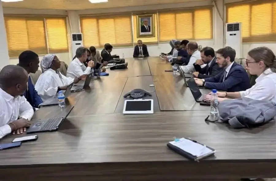 موريتانيا تبحث مع مؤسسات مالية دولية تمويل مشاريع كبرى في الطاقة
